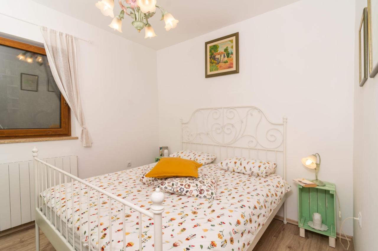 Laura Apartamento *