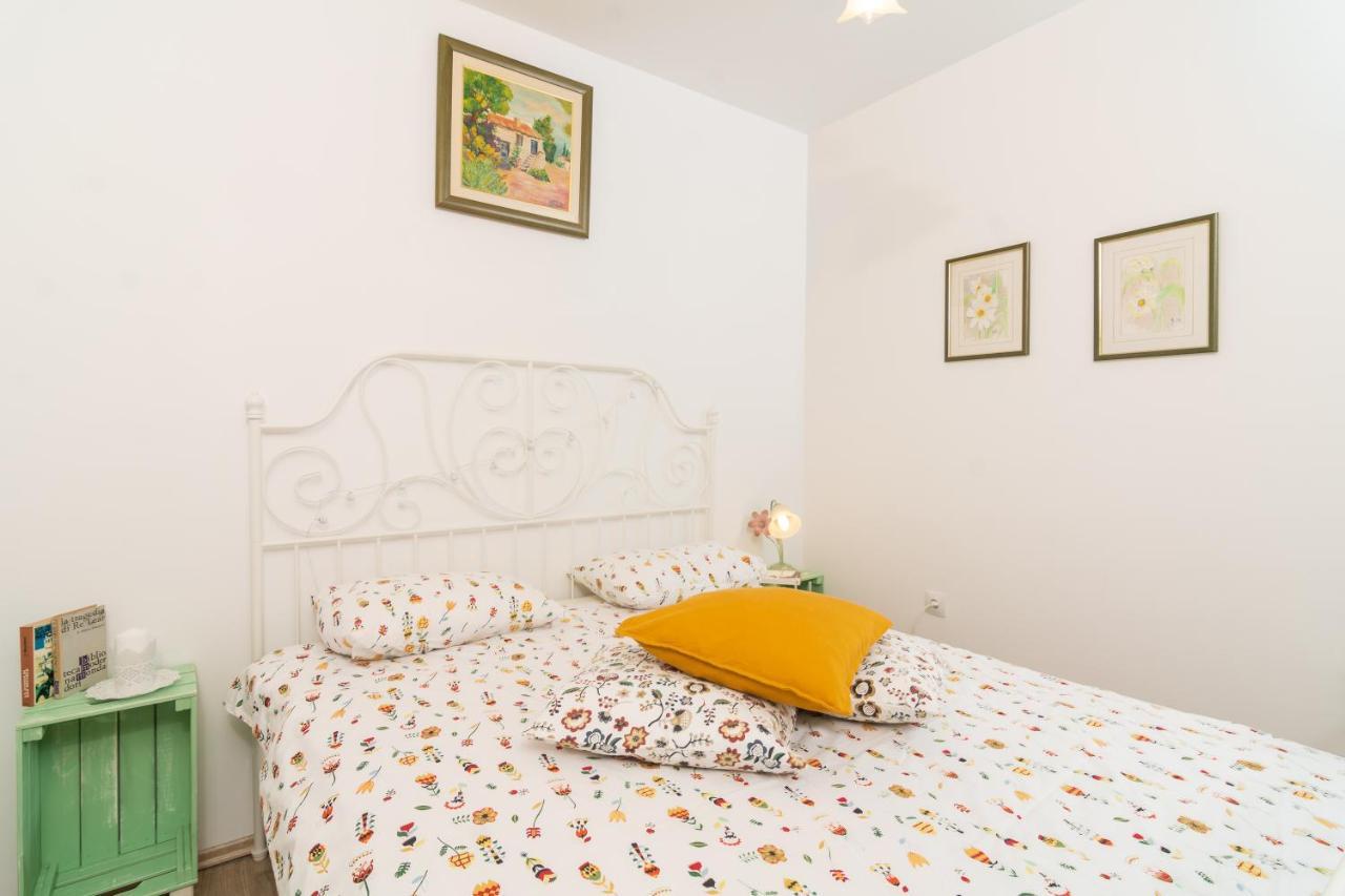 Laura Apartamento